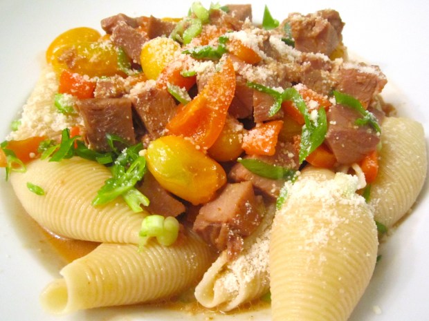 Turkey Stew In Spicy Chili Cream 