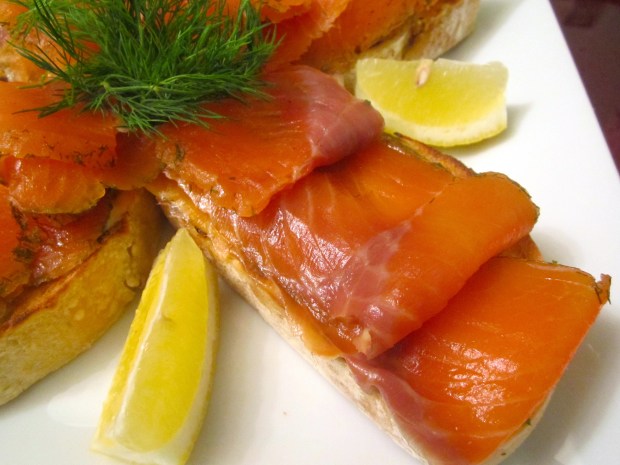 Gravlax, Sour Dough Bread, Dill / Mustard Sauce