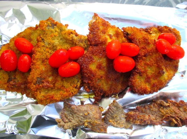 put scallops on a rack, top with seasoned (salt, granulated garlic and pepper)