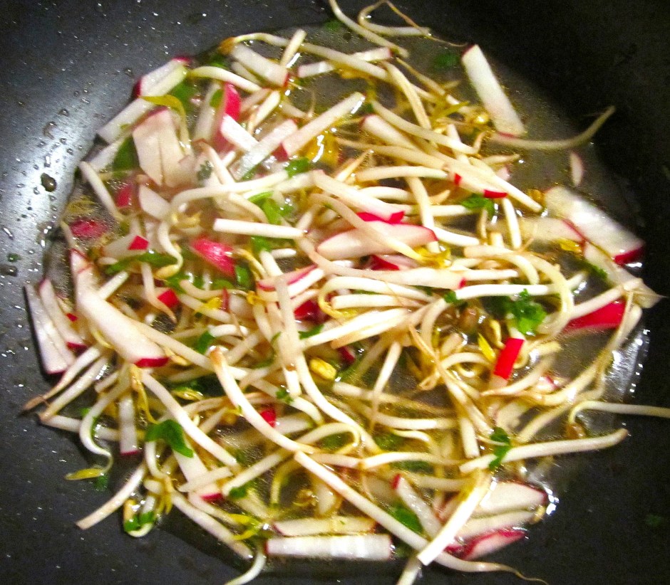 Steamed Bok Choy In Oyster Sauce & Grilled Chicken Breast In Sweet Chili Sauce