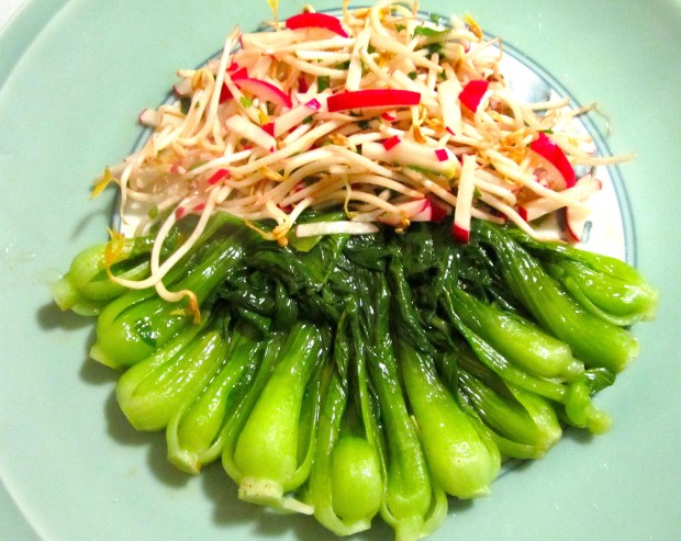 drizzle vegetables with oyster sauce mixture