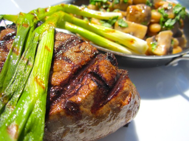 Grilled Tenderloin With Mushrooms And Cannellini Beans