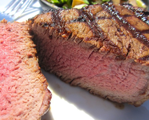 Grilled Tenderloin With Mushrooms And Cannellini Beans