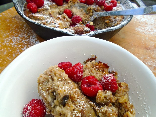Banana-Walnut-Cake Pudding