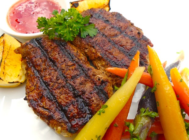 Pork Medaillons Teriyaki With Rainbow-Carrots In Honeybutter