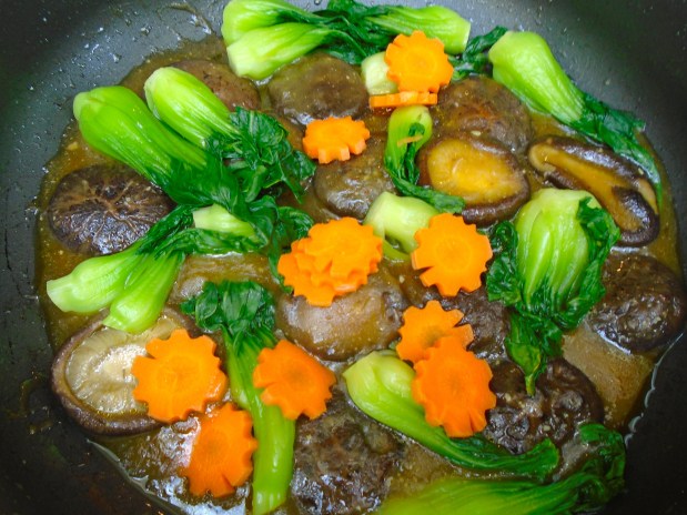 Stir Fried Flower Mushroomes, Bok Choi And Carrots In Hoi Sin Sauce