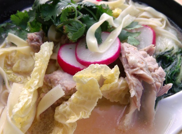 Ginger/Garlic Pork Soup With Vegetables And Yi Mein Noodles 